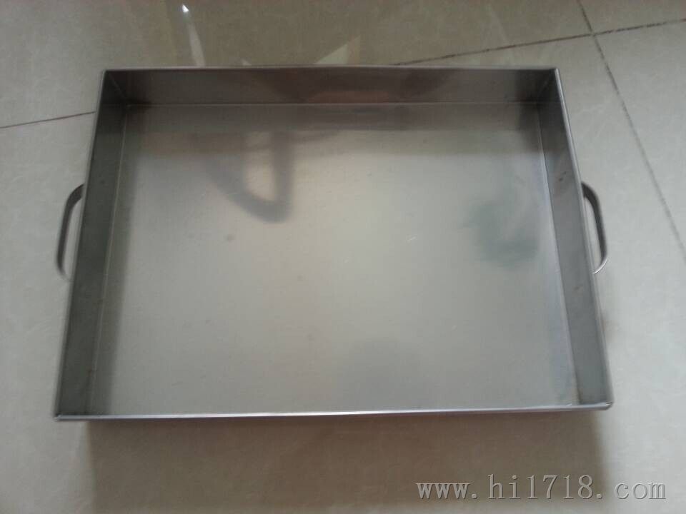 用不锈钢的油壶盛油