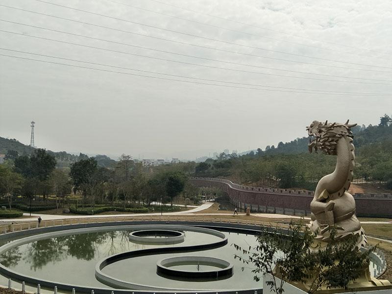 国医小镇的地理位置