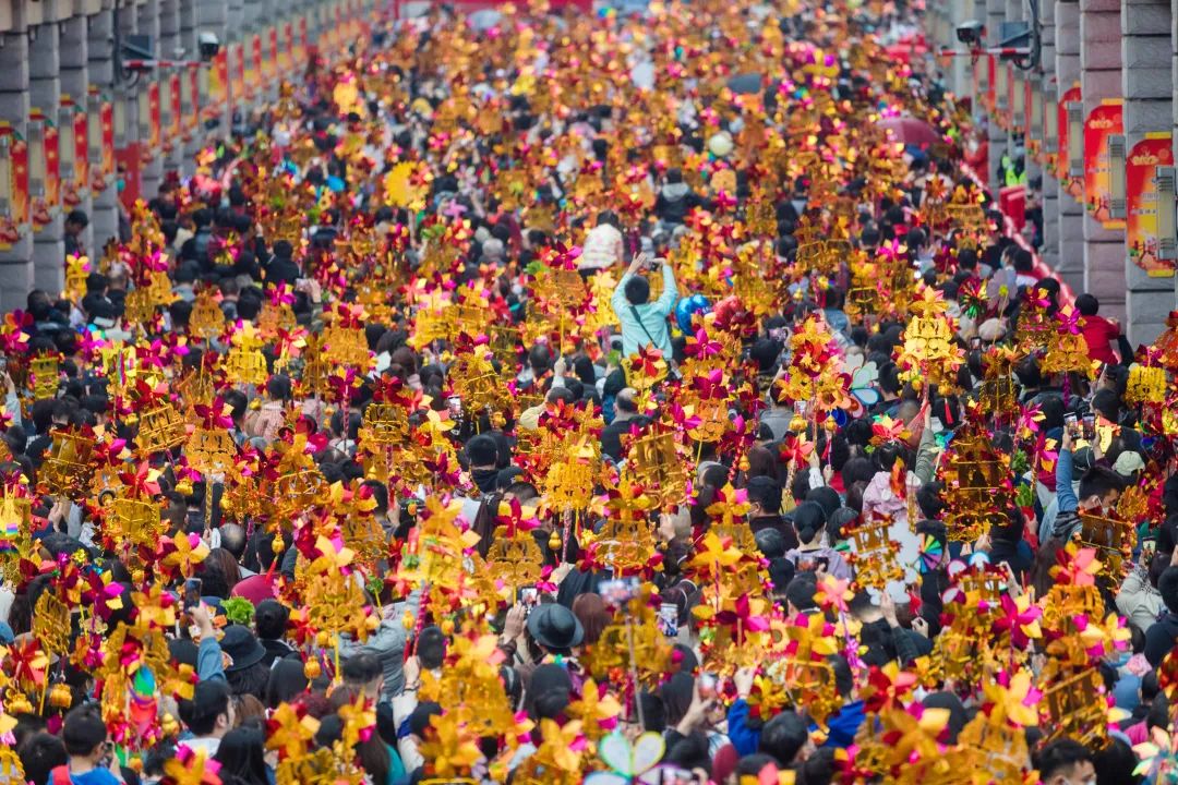 请问应该走哪条路途