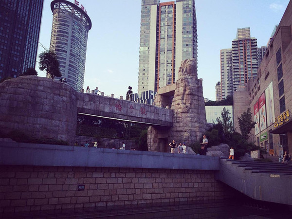 重庆观音桥好吃街餐饮招商怎样样