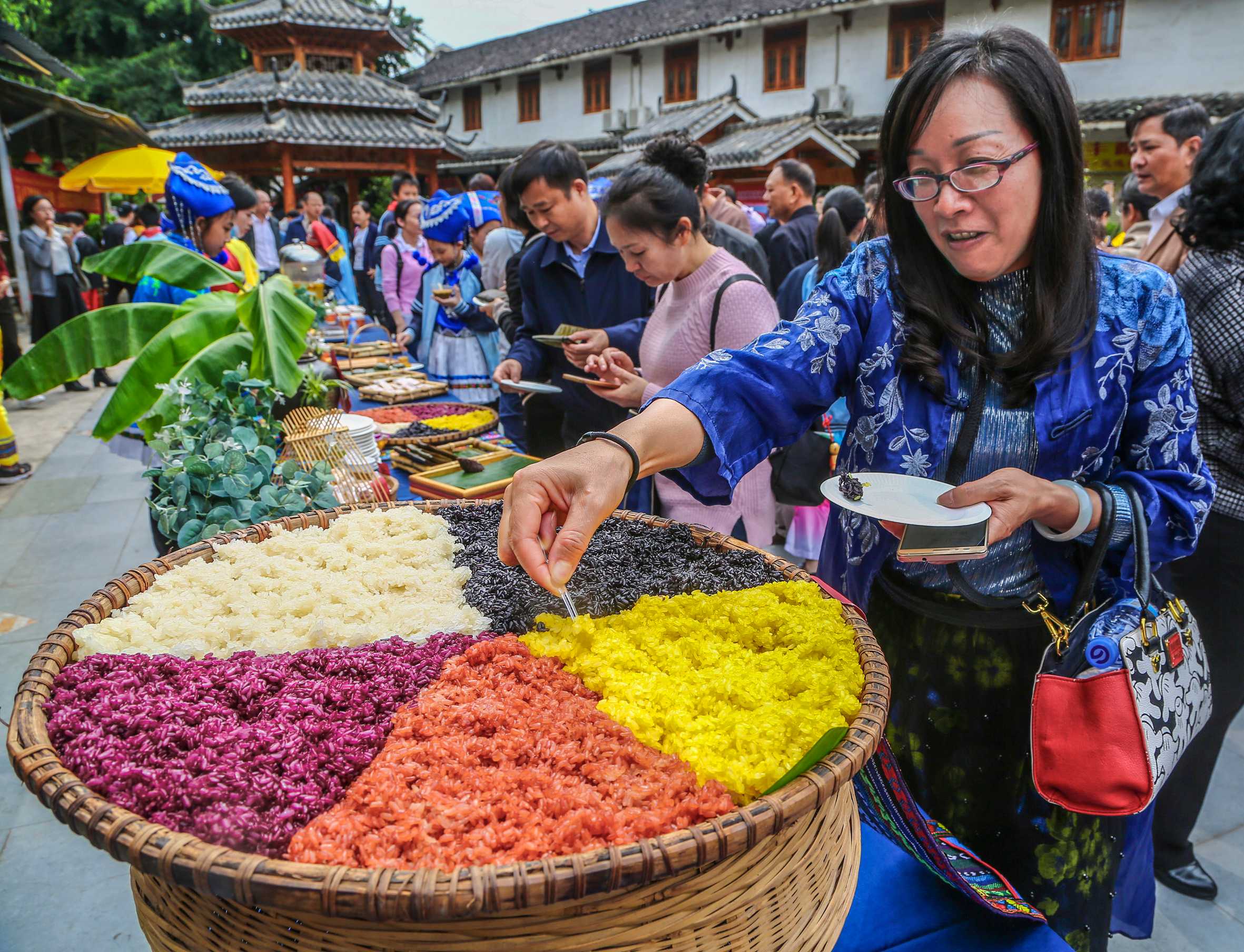 广西壮族的传统美食是什么