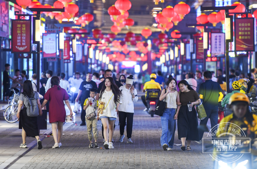 步行街什么小吃火爆